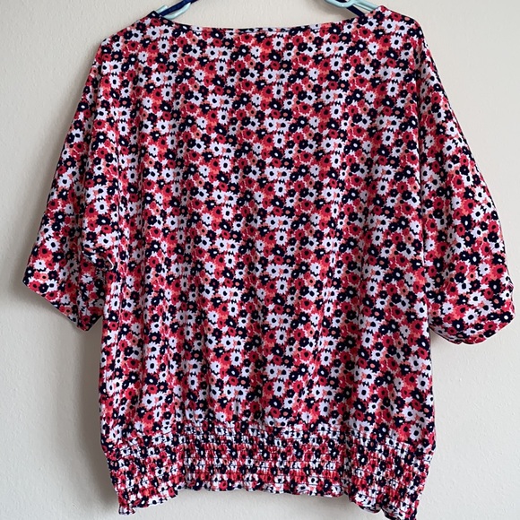 NWT blouse - Picture 4 of 4